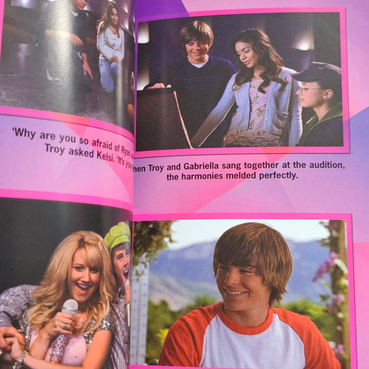 High School Musical: The Junior Novel (2006)