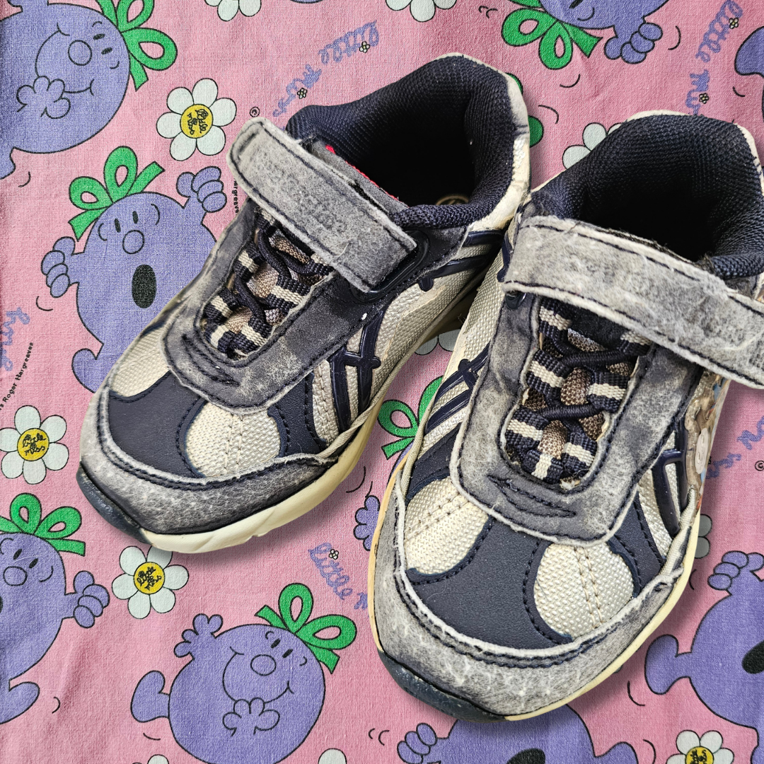 Vintage Grosby Thomas the Tank Engine Sneakers - Size 6