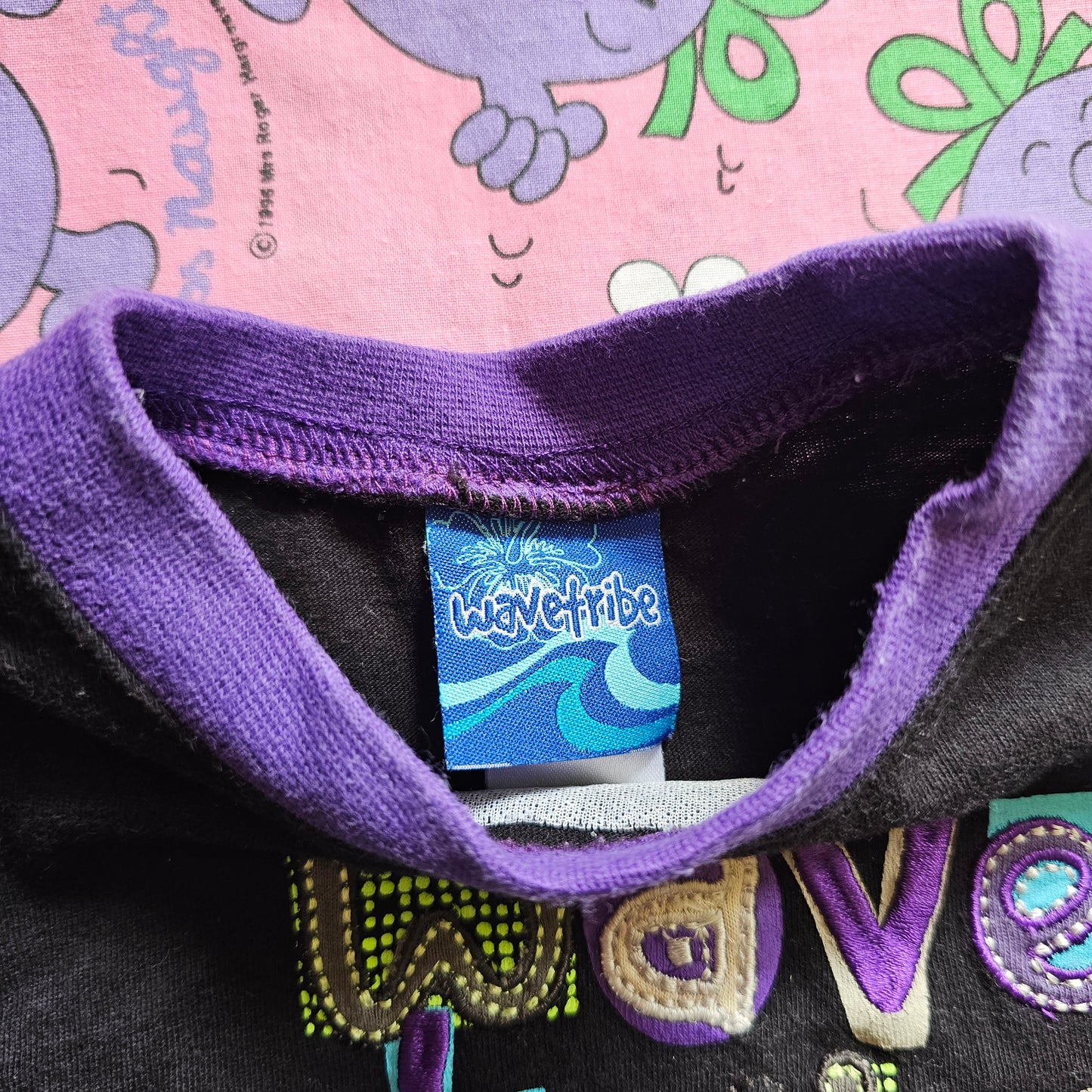 Vintage Wave Tribe Tshirt - Size 00