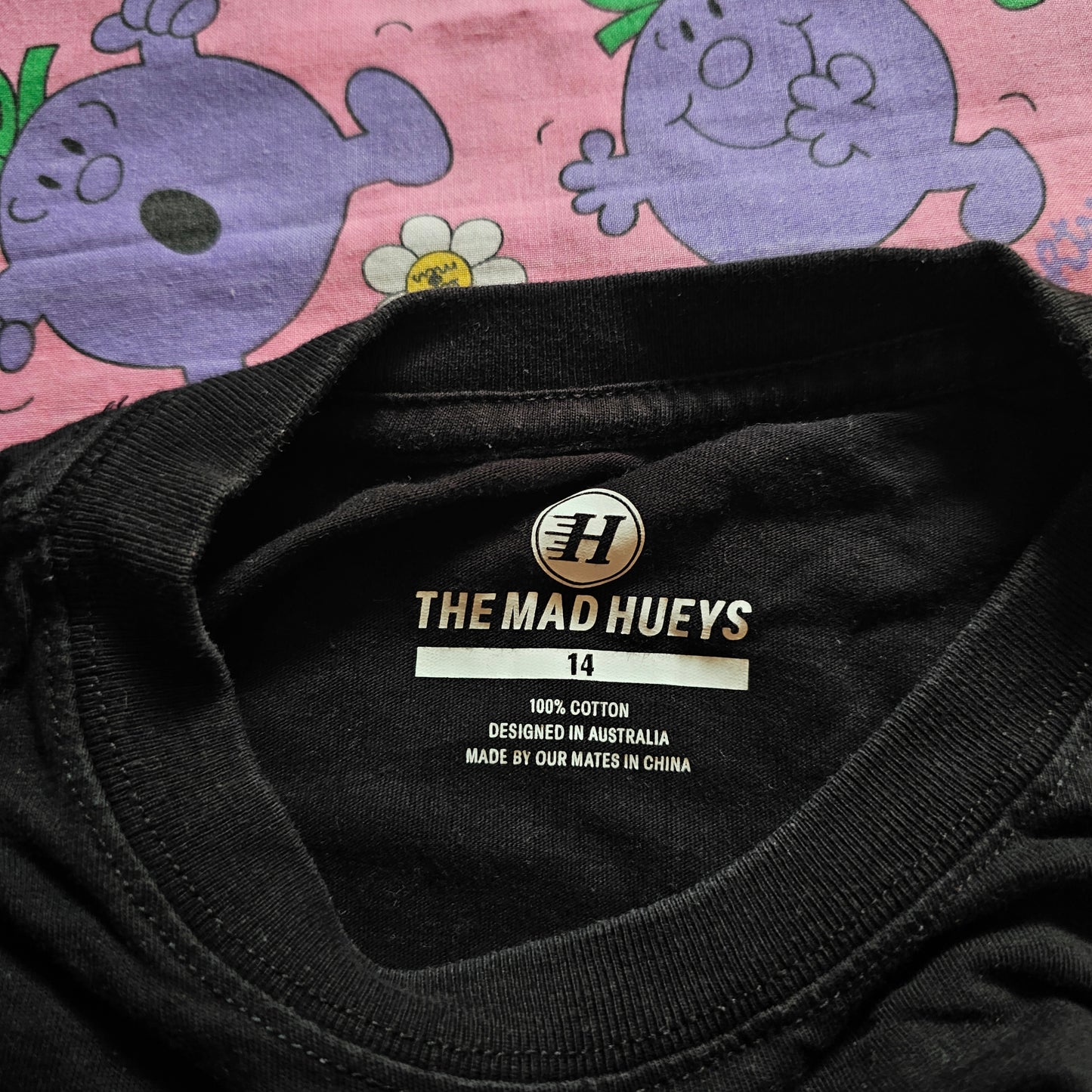 The Mad Hueys Tshirt - Size 14 Youth