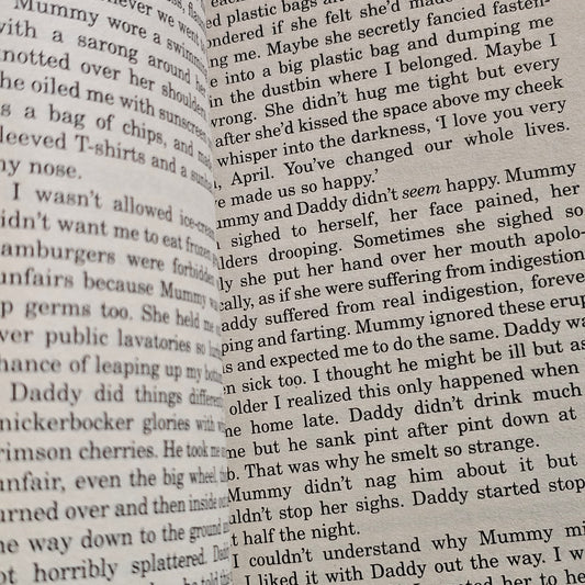 Dustbin Baby - Jacqueline Wilson (2001)
