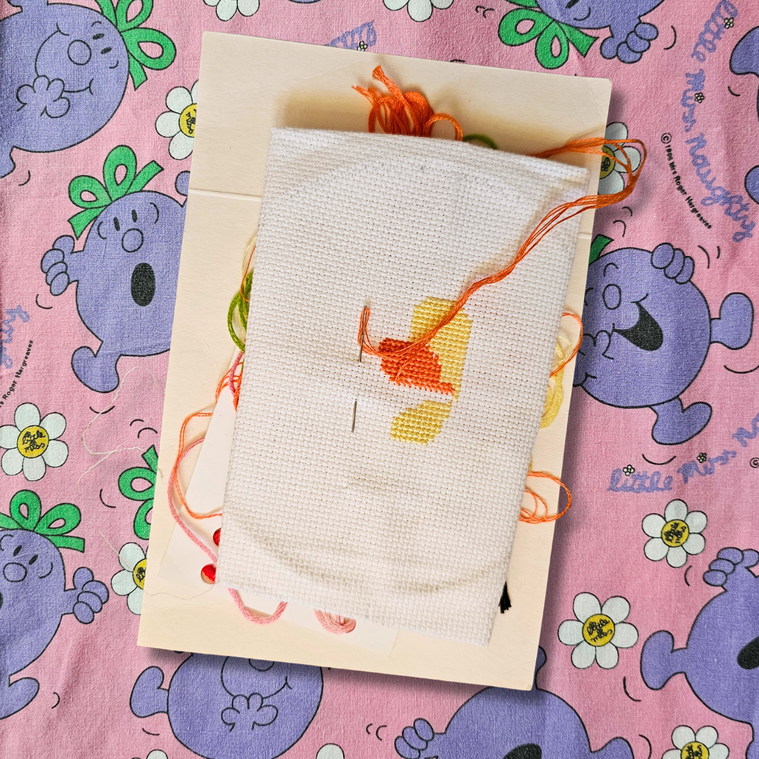 Winnie the Pooh: Tigger's New Friend Cross Stitch Kit (2004)